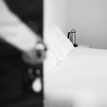 Delle Regioni, Barberini - Fontana Di Trevi